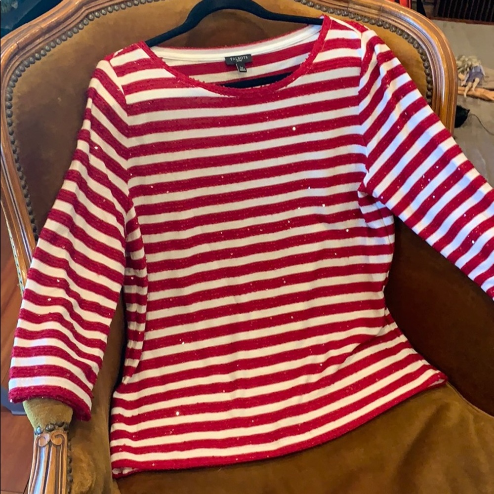 Rounded red and white striped top